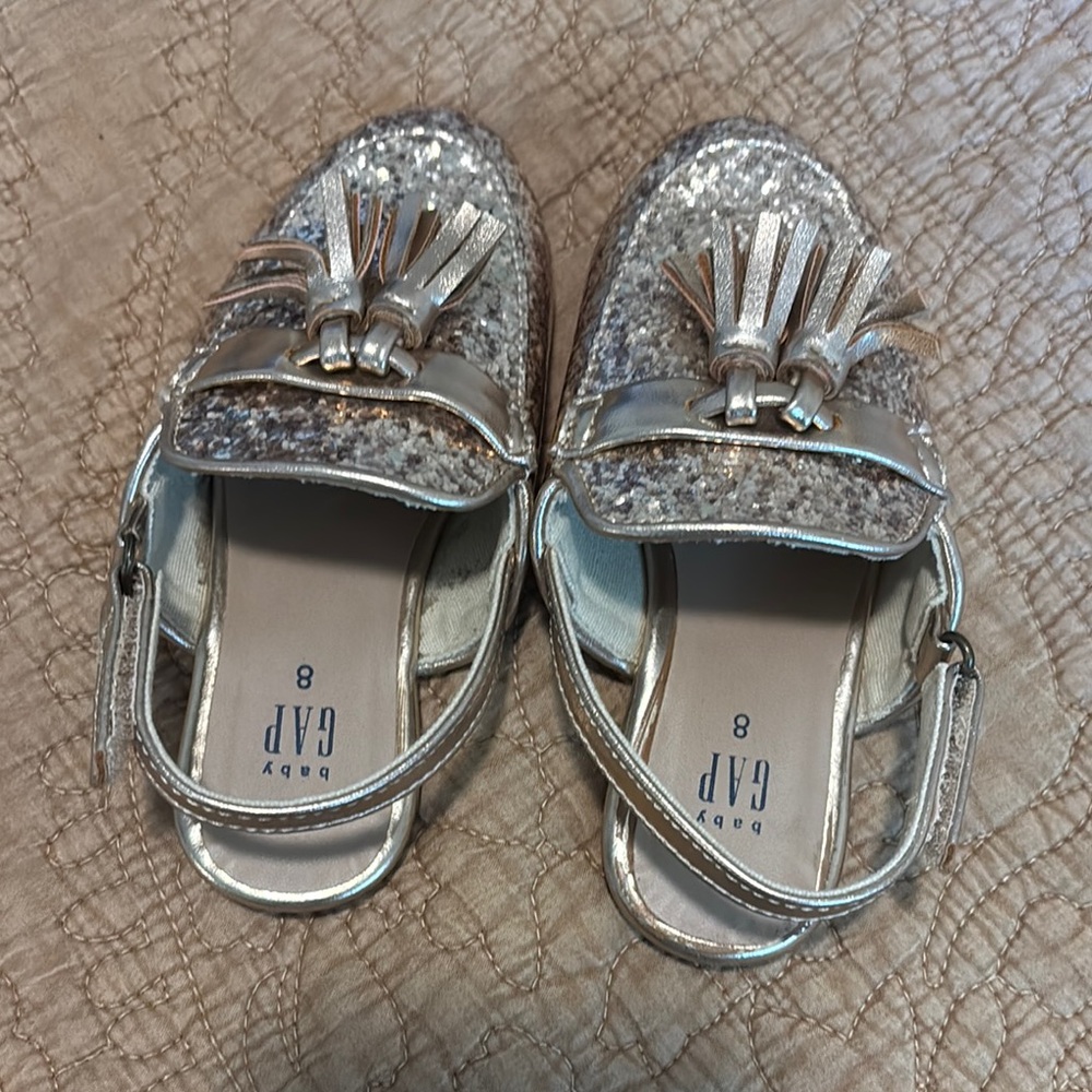 Gap Loafers Gold